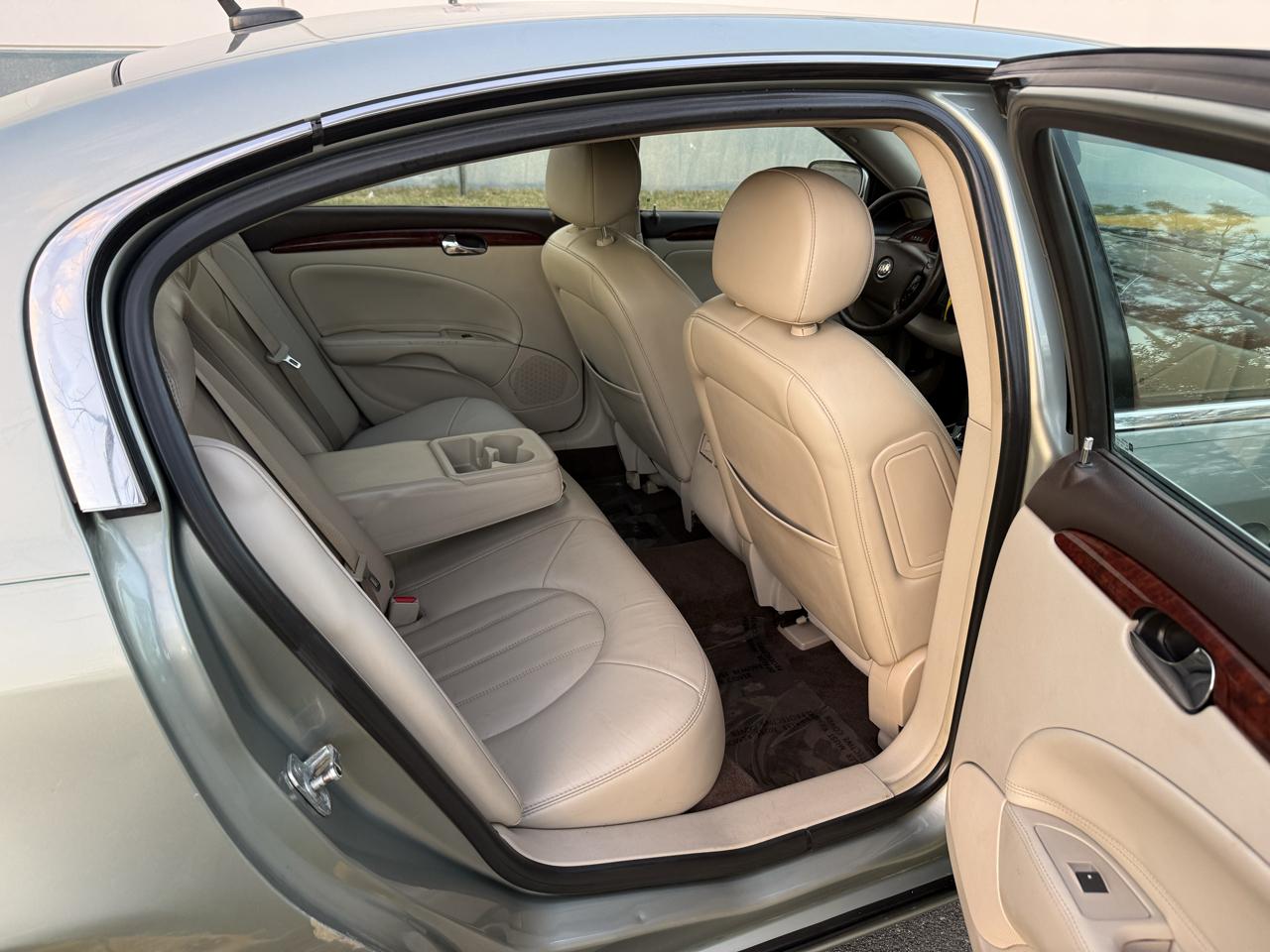 Buick Lucerne 4dr Sdn V6 CXL 2007