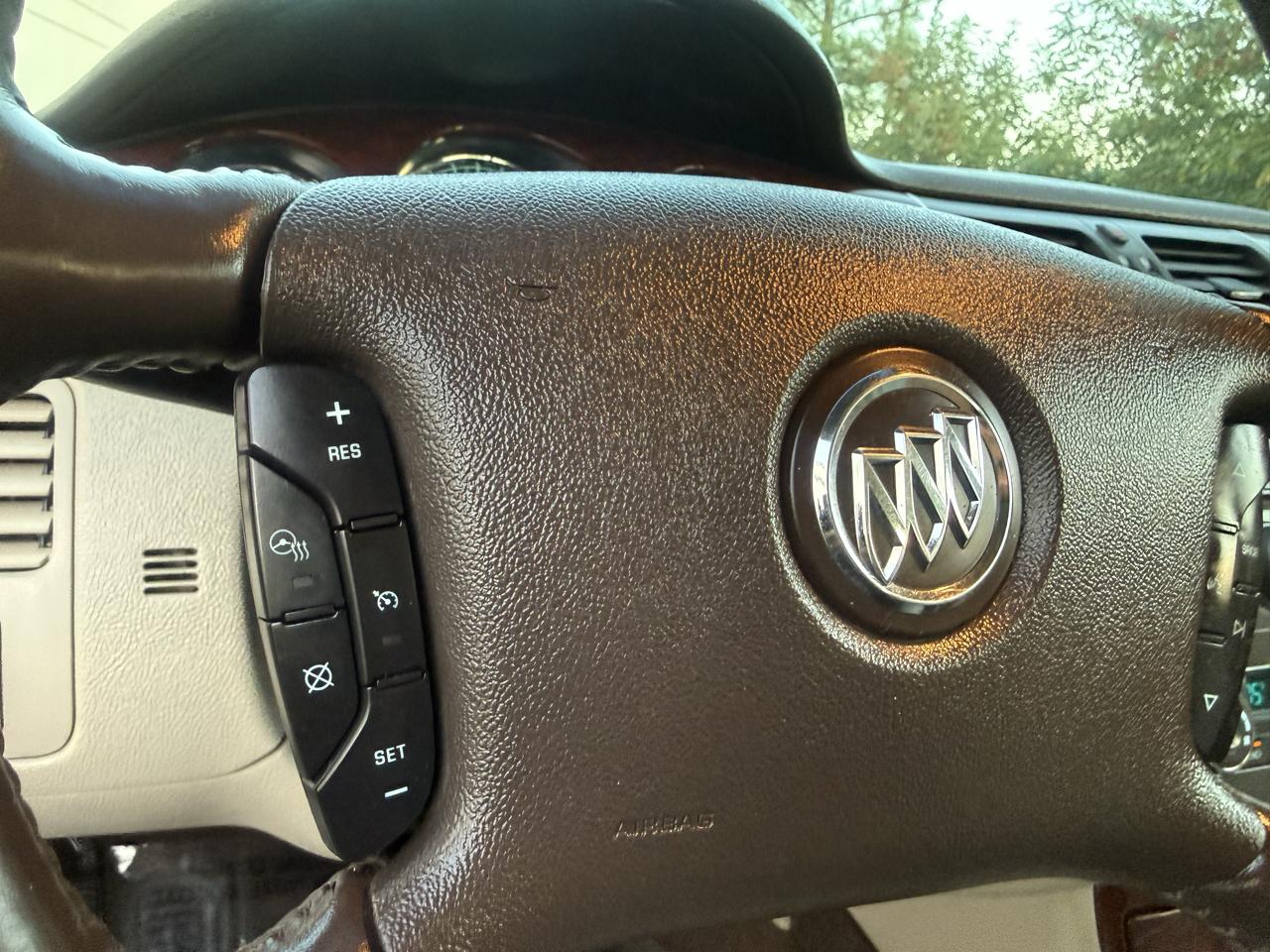 Buick Lucerne 4dr Sdn V6 CXL 2007