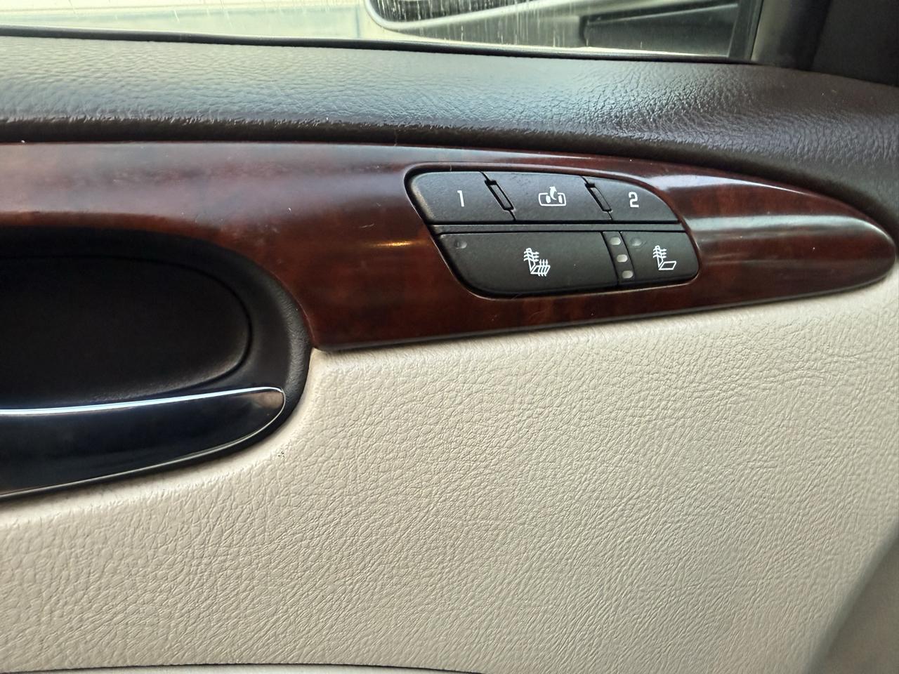 Buick Lucerne 4dr Sdn V6 CXL 2007