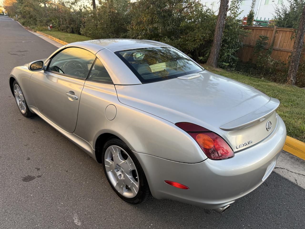 Lexus SC 430 2dr Convertible 2004