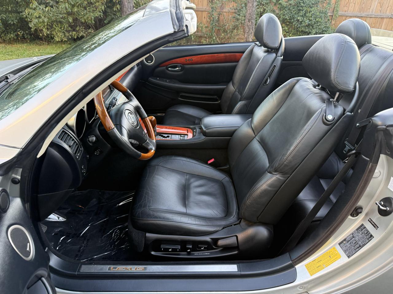 Lexus SC 430 2dr Convertible 2004