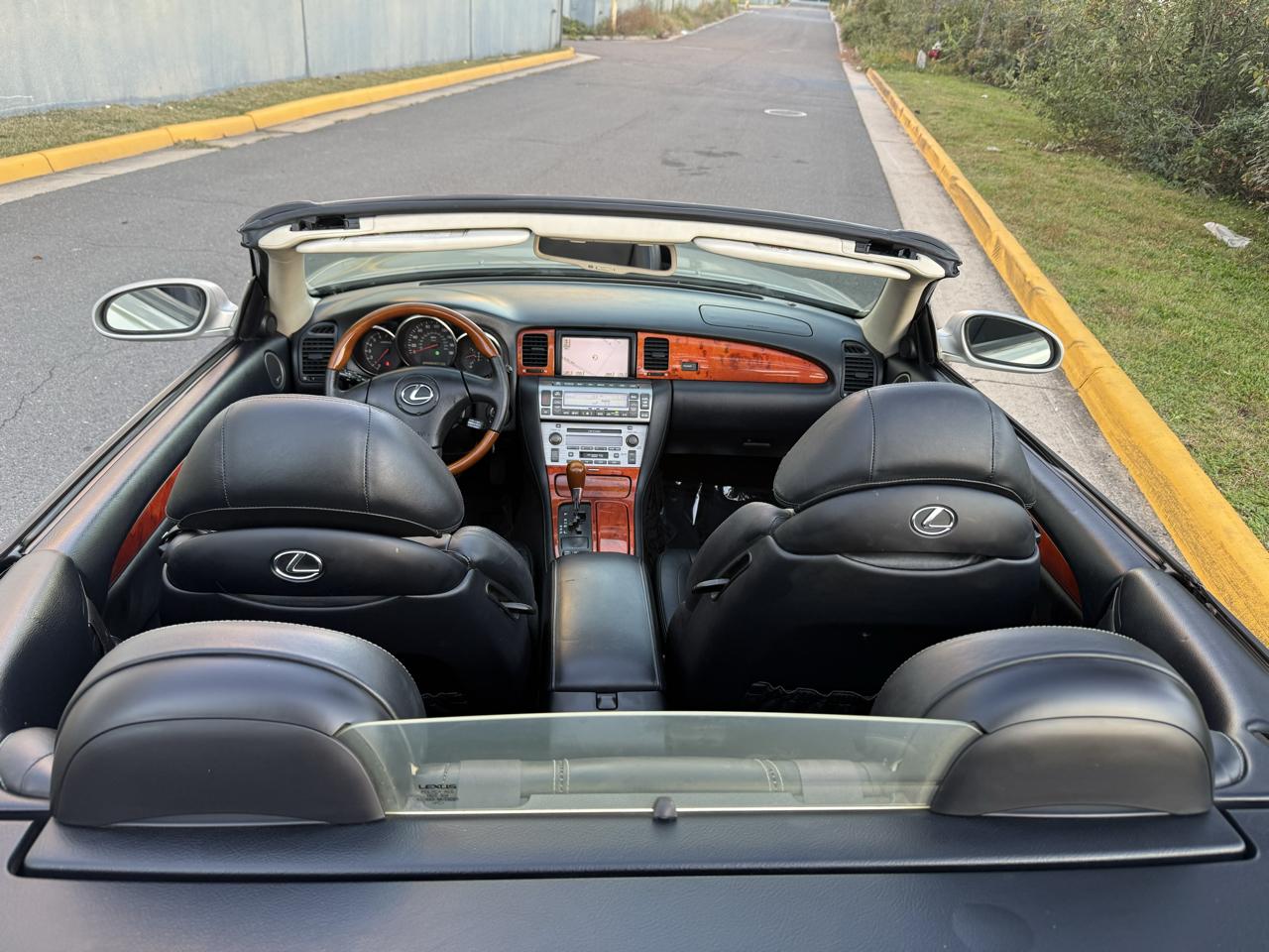 Lexus SC 430 2dr Convertible 2004