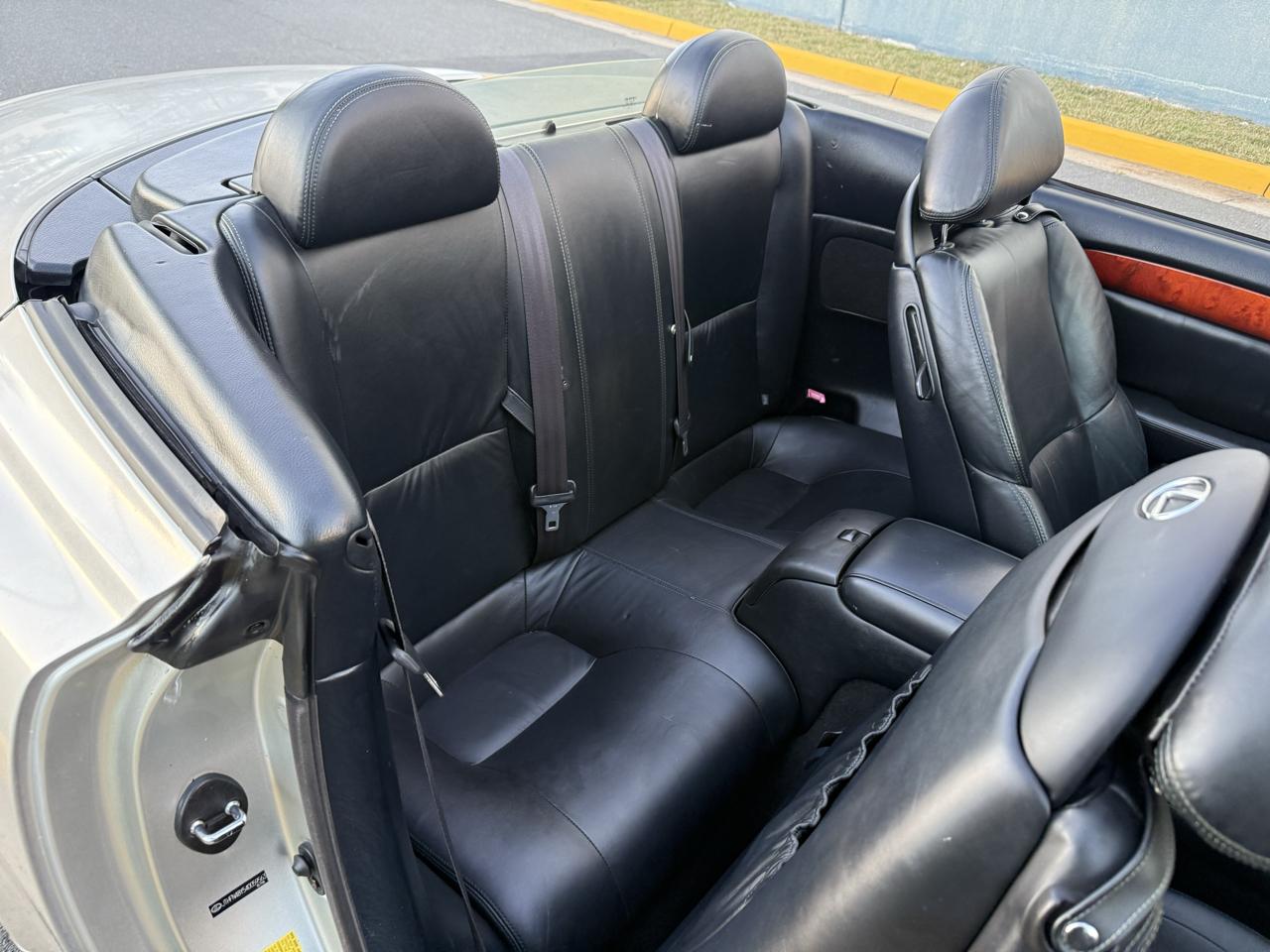 Lexus SC 430 2dr Convertible 2004