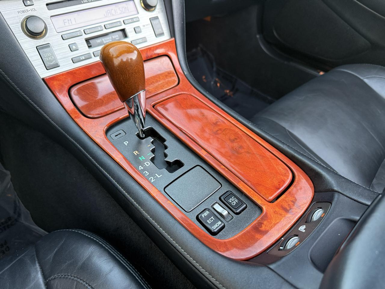 Lexus SC 430 2dr Convertible 2004