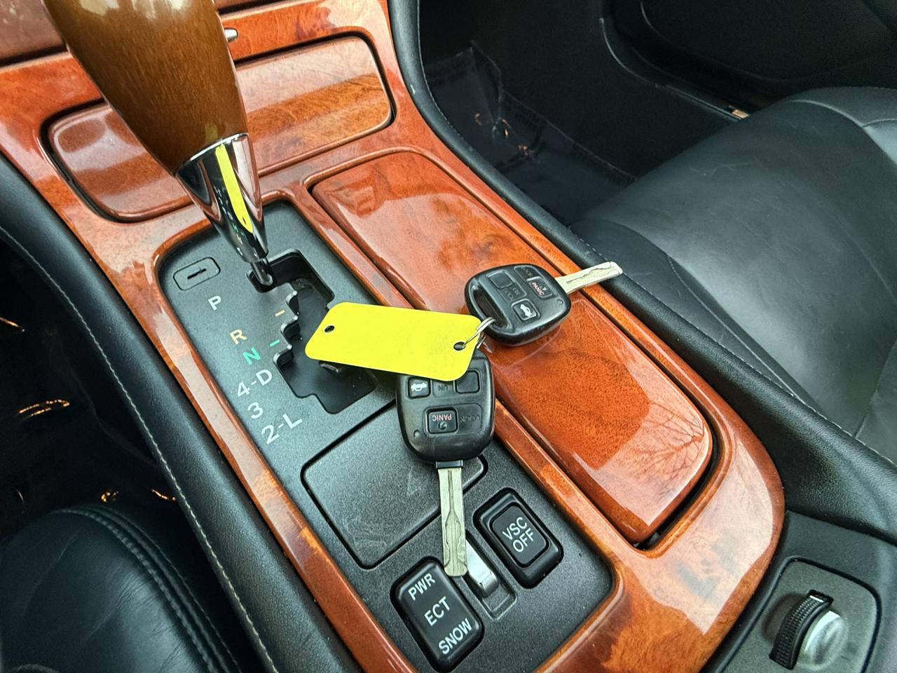 Lexus SC 430 2dr Convertible 2004