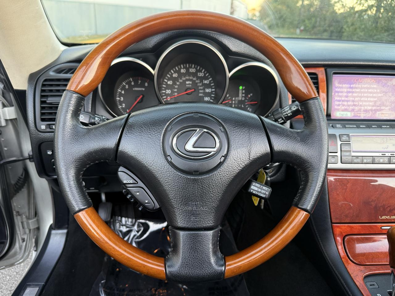 Lexus SC 430 2dr Convertible 2004