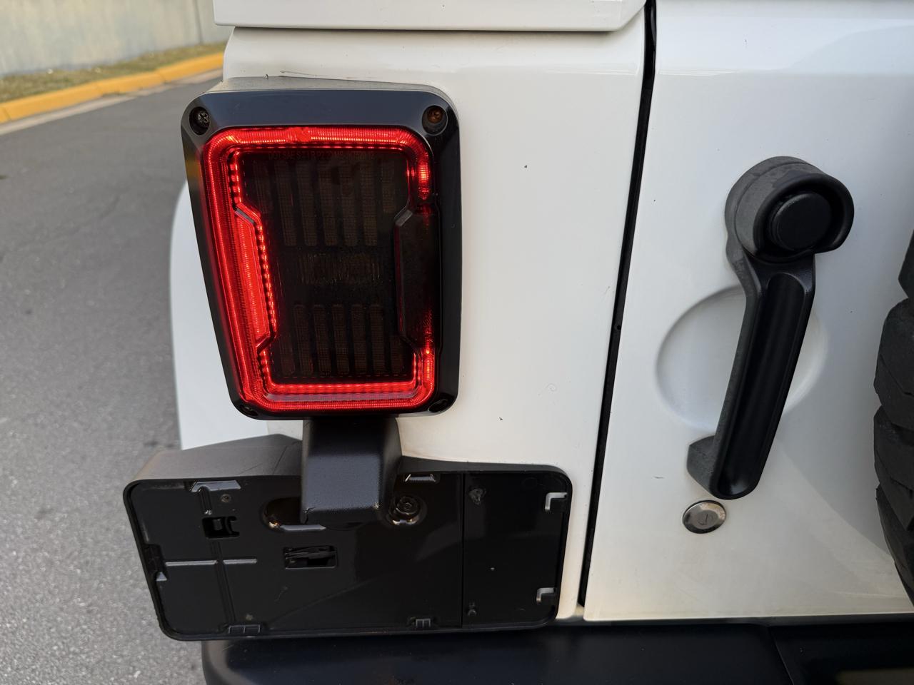 Jeep Wrangler Unlimited 4WD 4dr Rubicon Hard Rock 2016