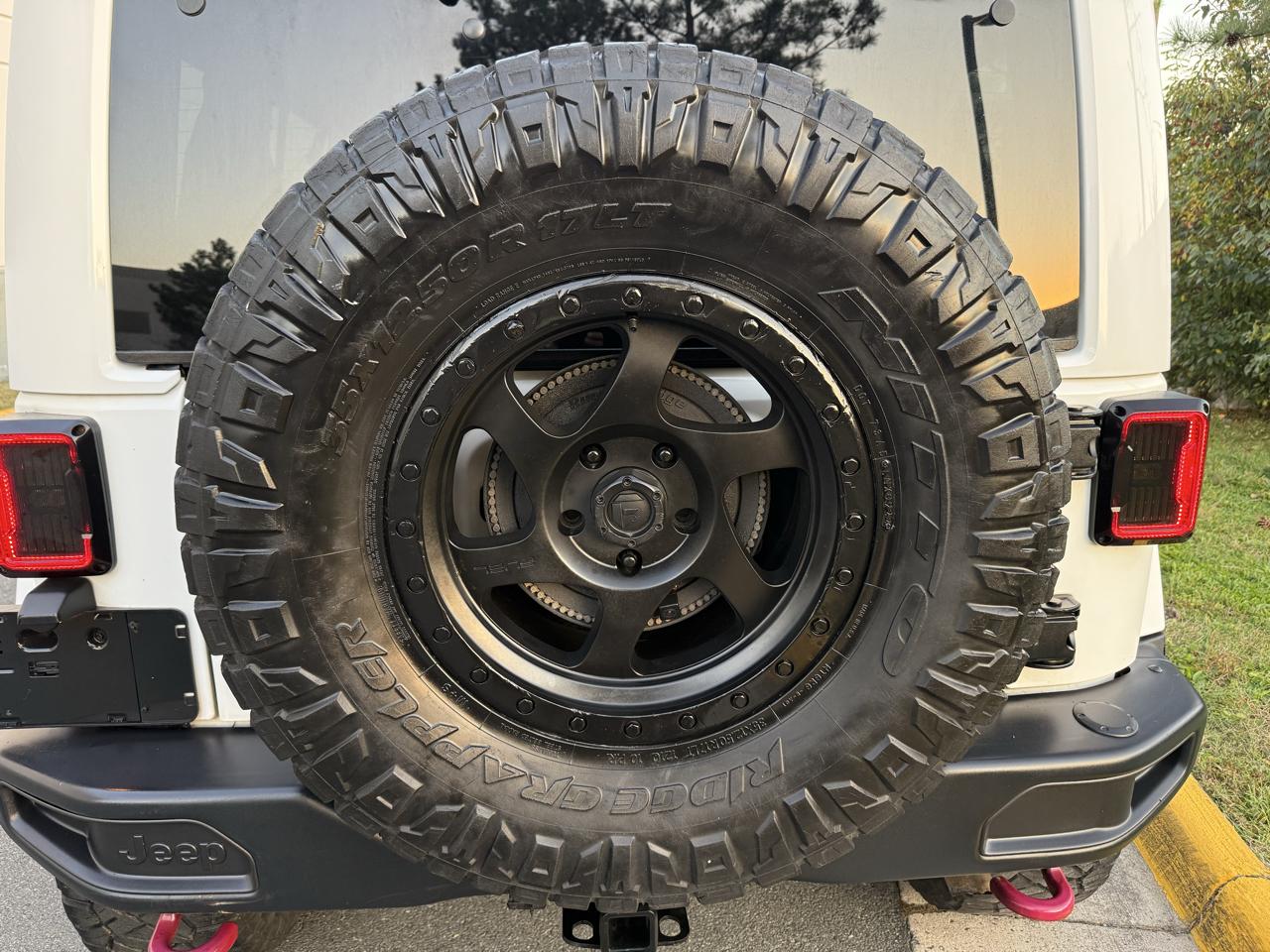Jeep Wrangler Unlimited 4WD 4dr Rubicon Hard Rock 2016