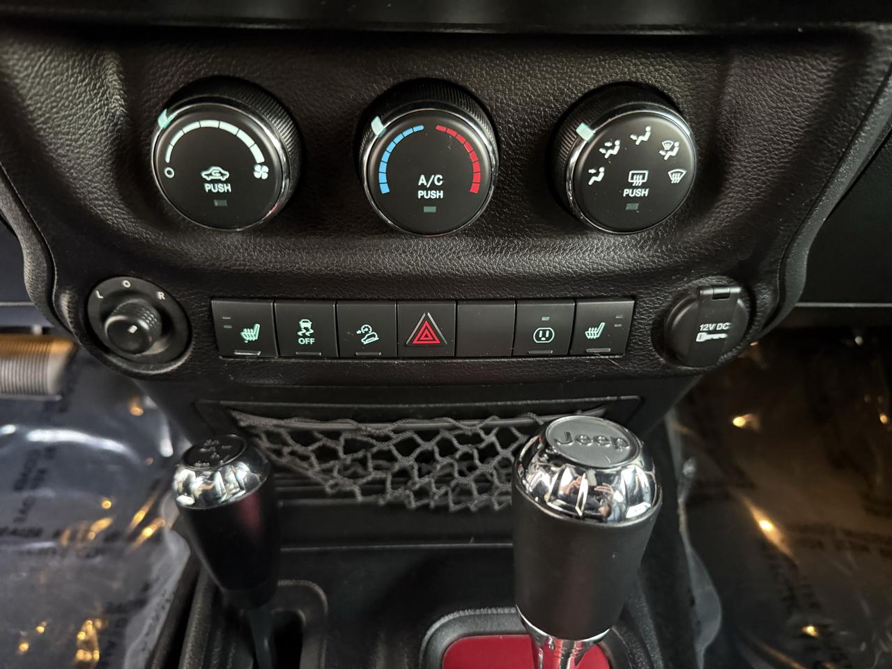 Jeep Wrangler Unlimited 4WD 4dr Rubicon Hard Rock 2016