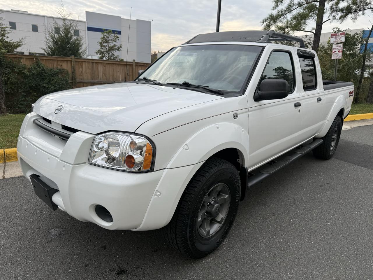 Nissan Frontier 4WD XE Crew Cab V6 Manual Long Bed 2004