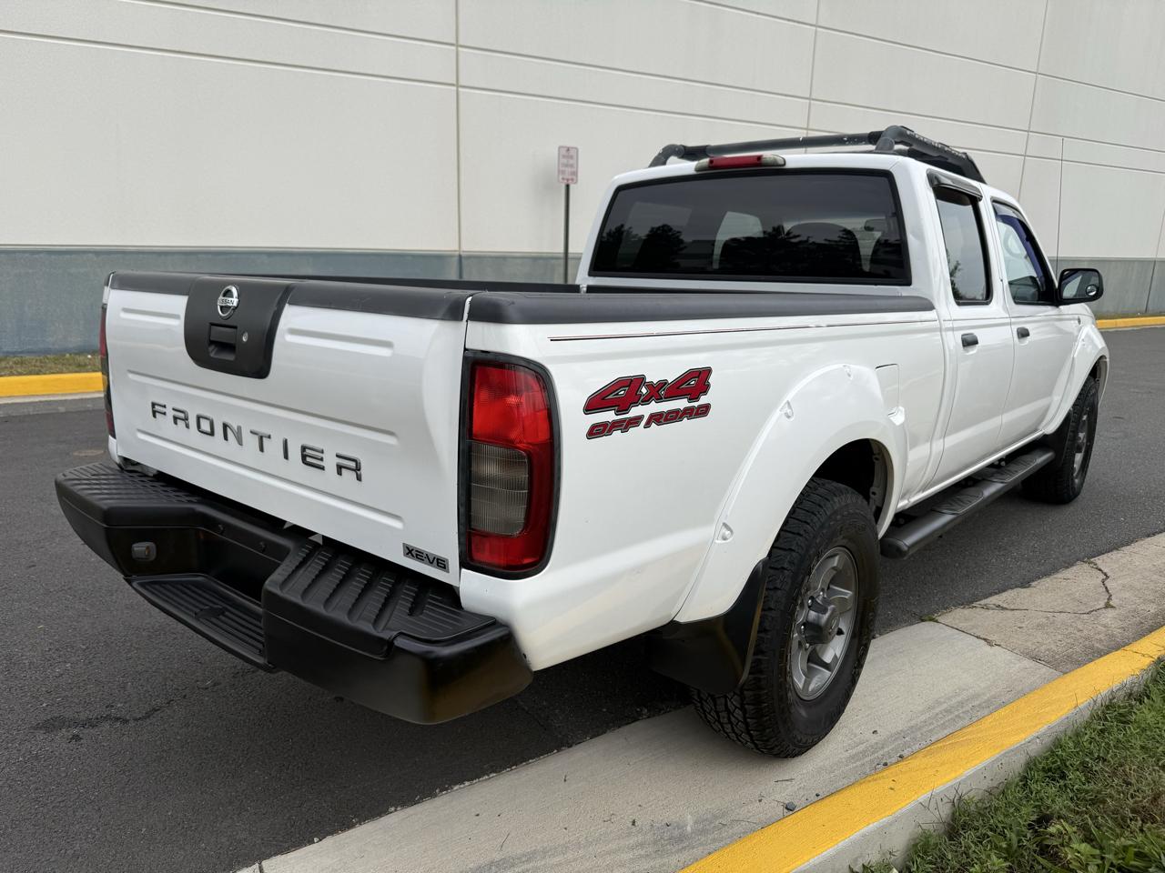 Nissan Frontier 4WD XE Crew Cab V6 Manual Long Bed 2004