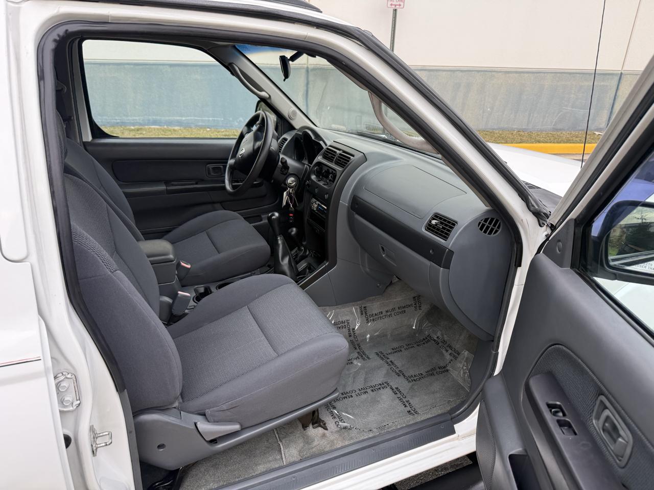 Nissan Frontier 4WD XE Crew Cab V6 Manual Long Bed 2004