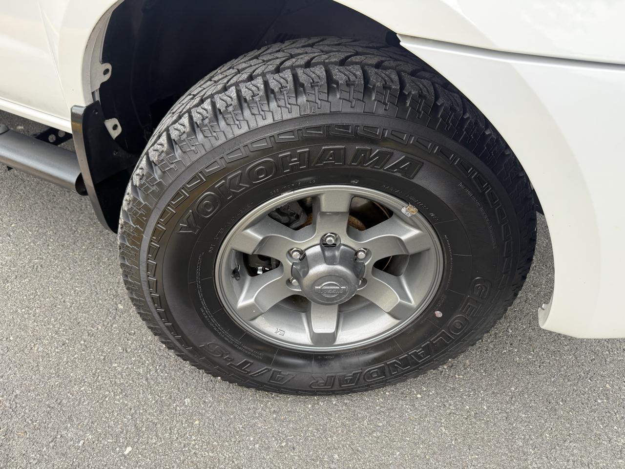 Nissan Frontier 4WD XE Crew Cab V6 Manual Long Bed 2004