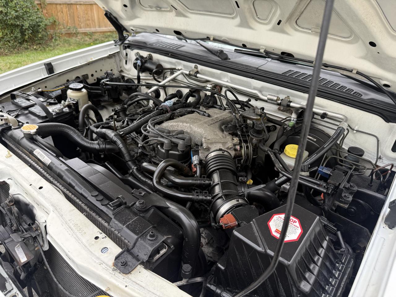 Nissan Frontier 4WD XE Crew Cab V6 Manual Long Bed 2004