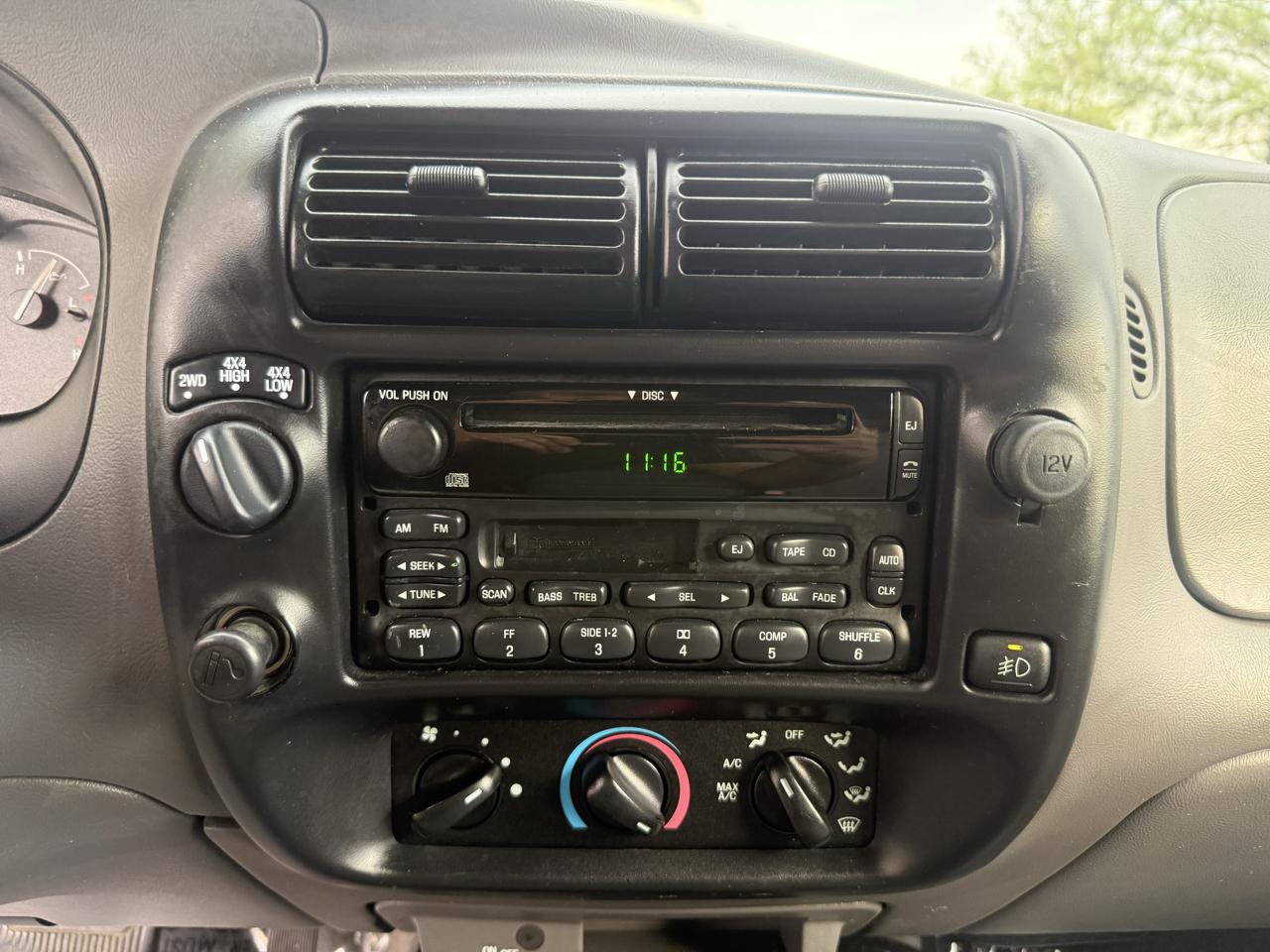 Ford Ranger 4dr Supercab 4.0L XLT 4WD 2001