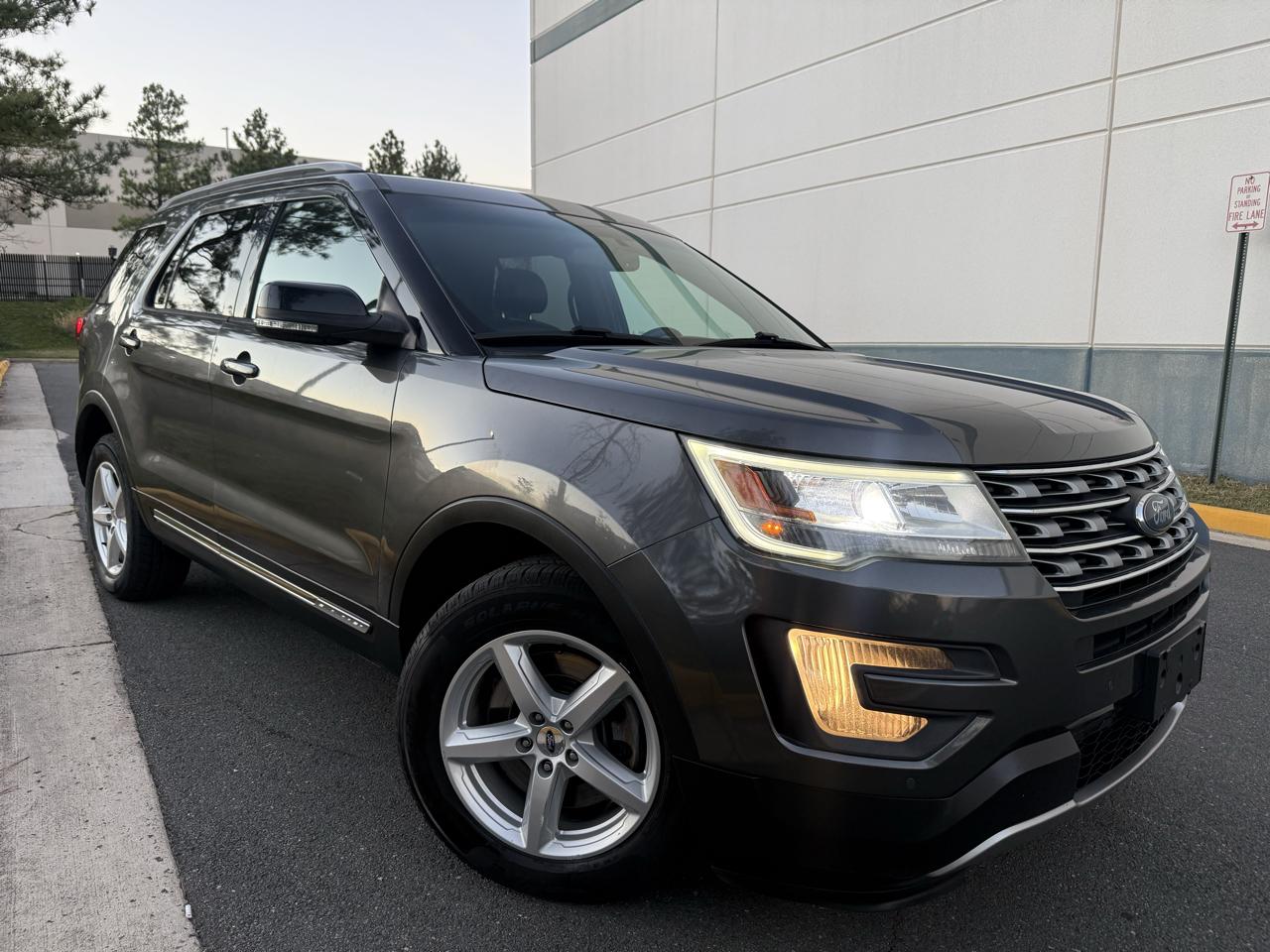Ford Explorer 4WD 4dr XLT 2016