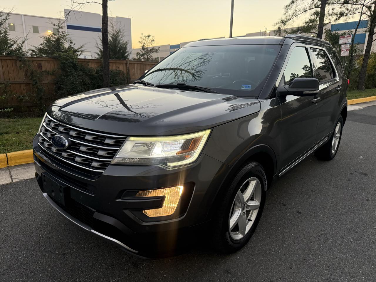 Ford Explorer 4WD 4dr XLT 2016