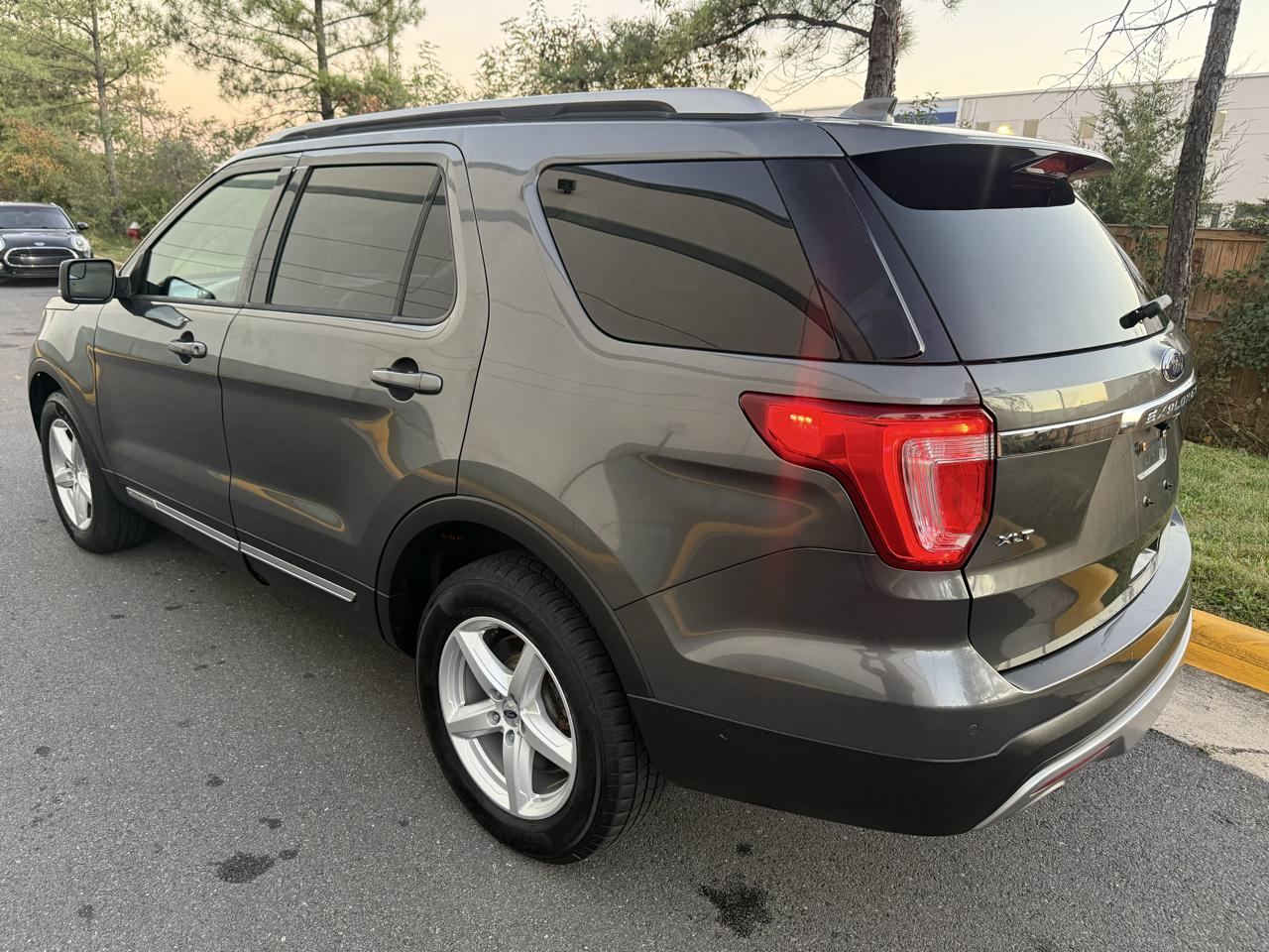 Ford Explorer 4WD 4dr XLT 2016