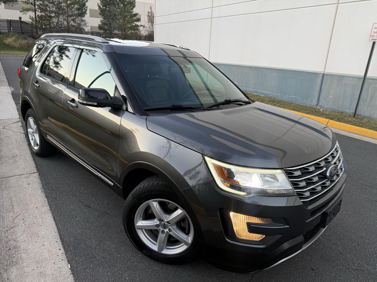 Ford Explorer 4WD 4dr XLT 2016