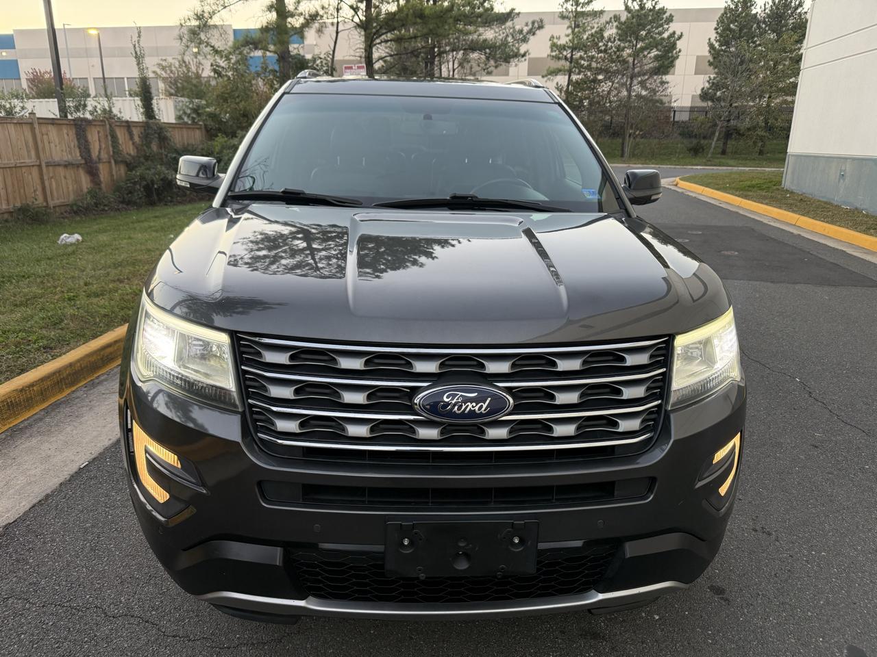 Ford Explorer 4WD 4dr XLT 2016