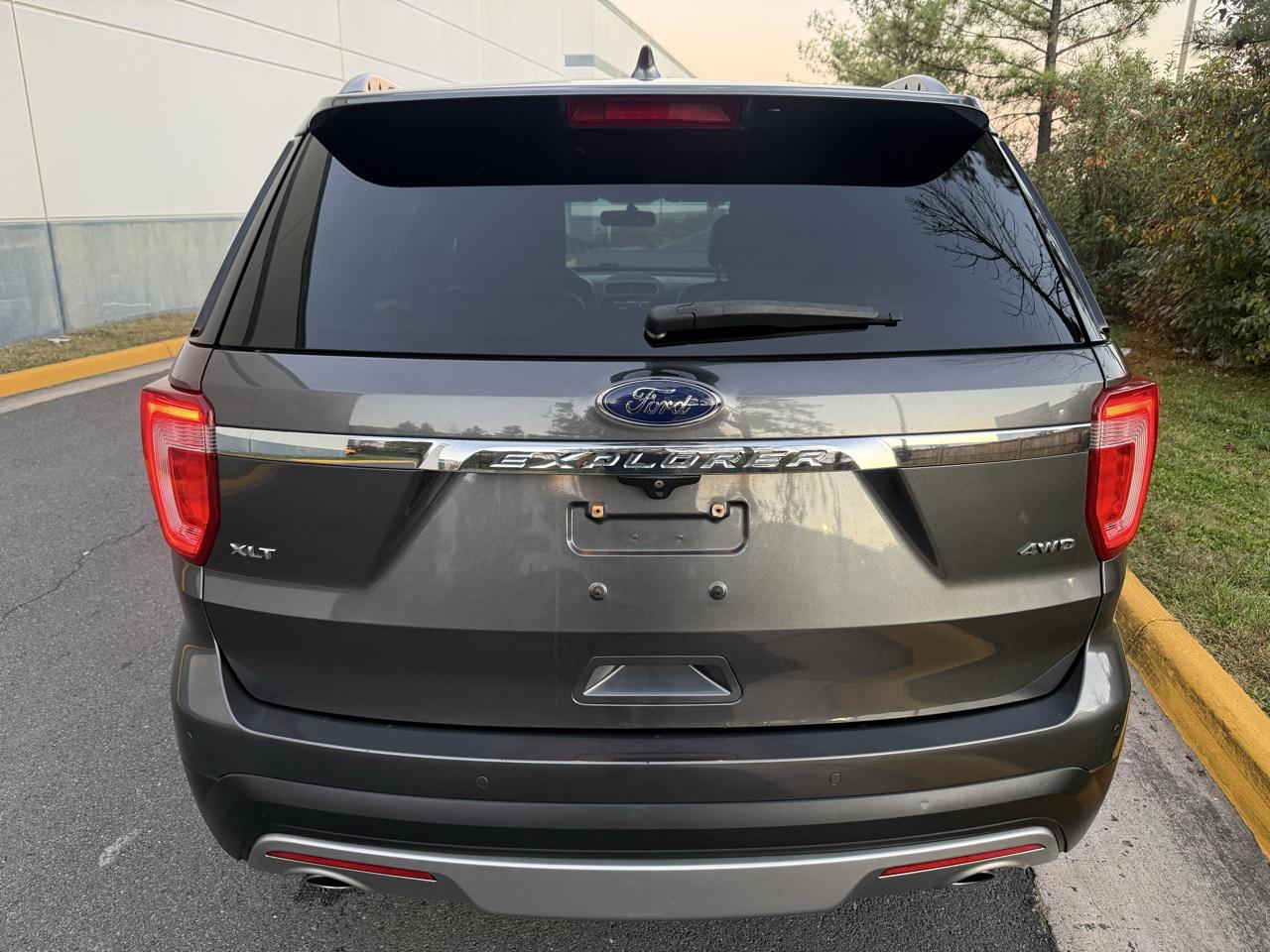 Ford Explorer 4WD 4dr XLT 2016