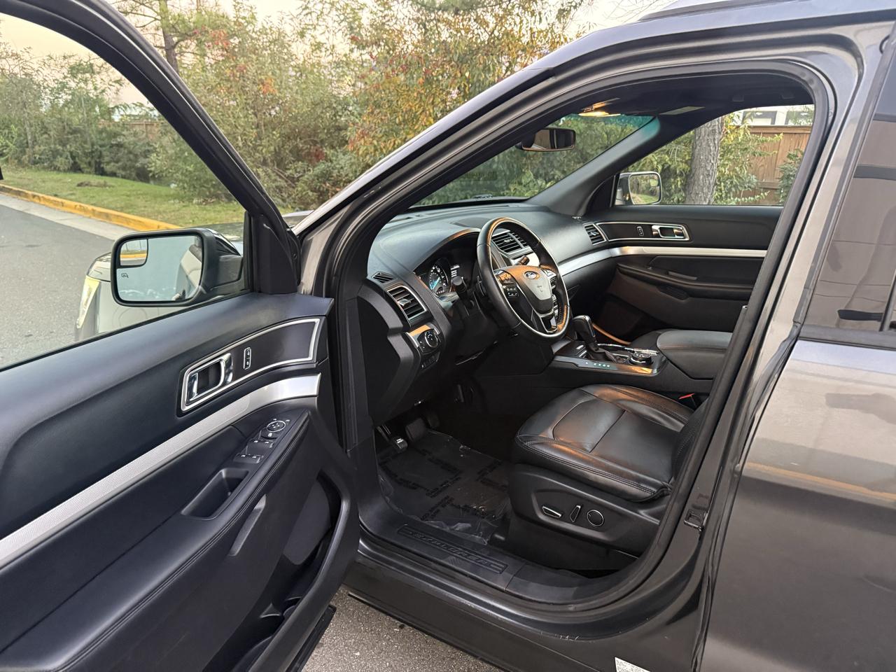 Ford Explorer 4WD 4dr XLT 2016