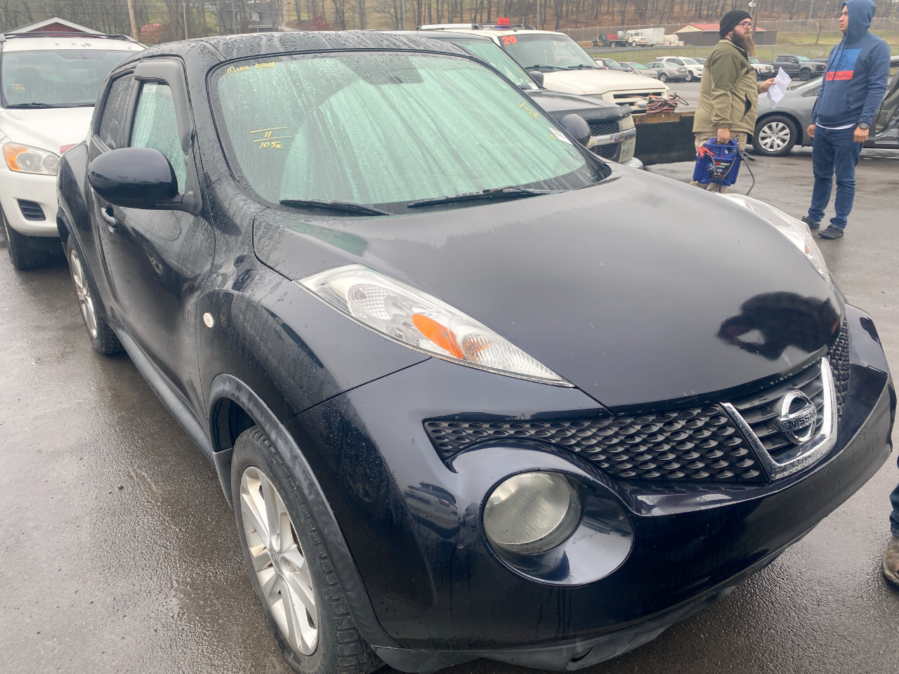 2011 Nissan JUKE SL's photo