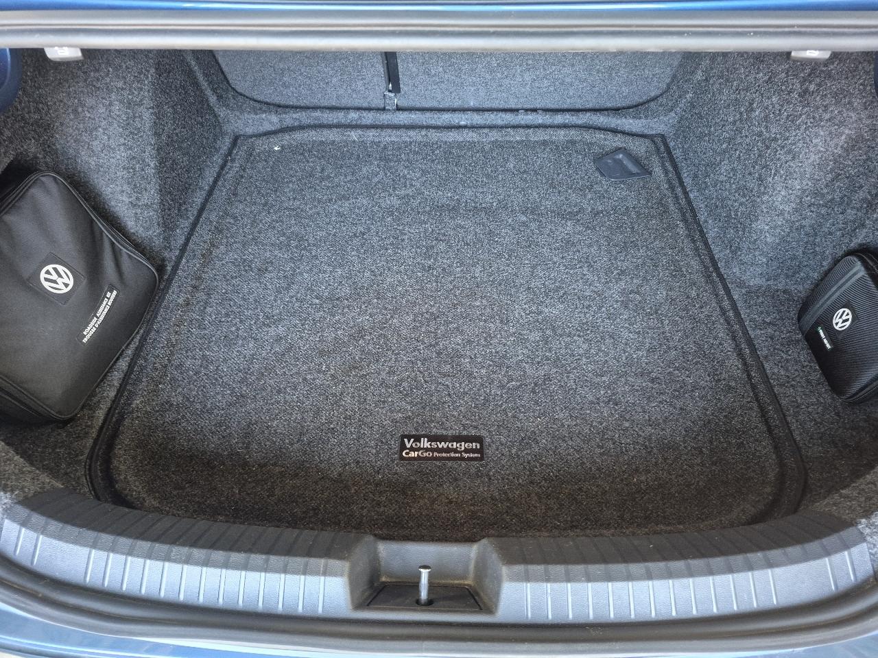 2019 Volkswagen Jetta SEL - Photo 19