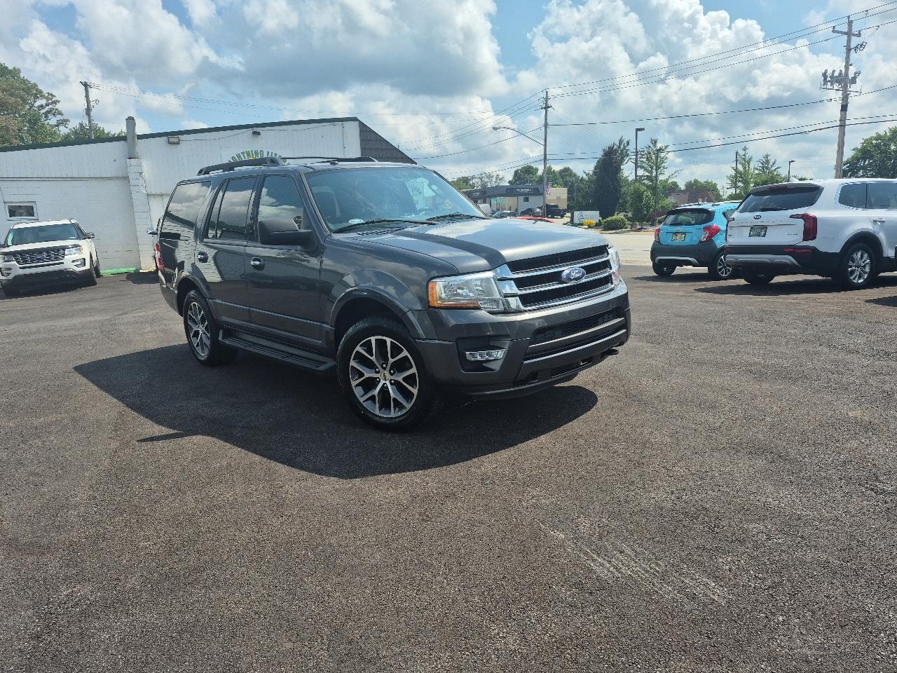 2017 Ford Expedition XLT 4D SUV 4WD
