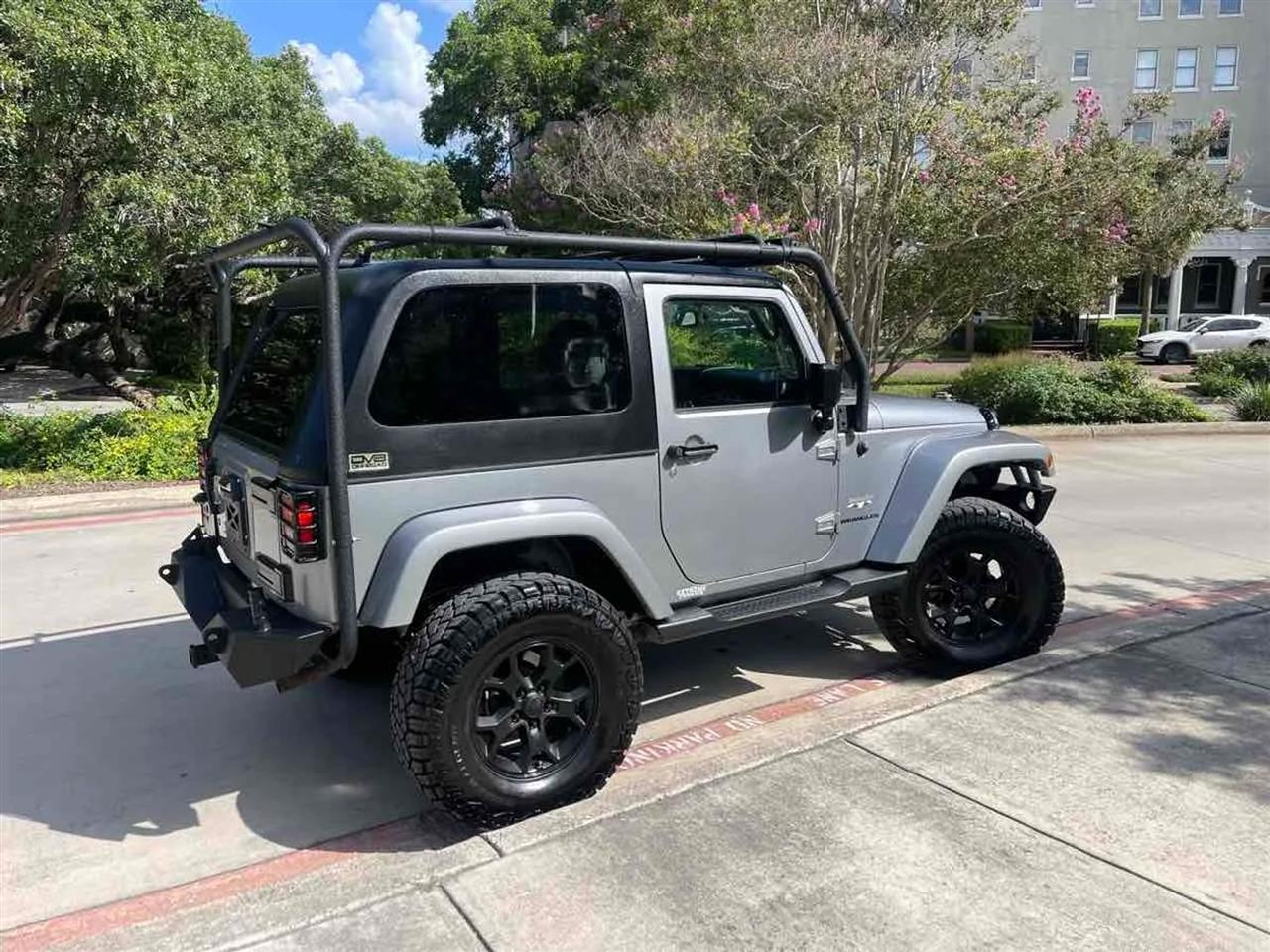 Jeep Wrangler 4WD 2dr Sahara 2016
