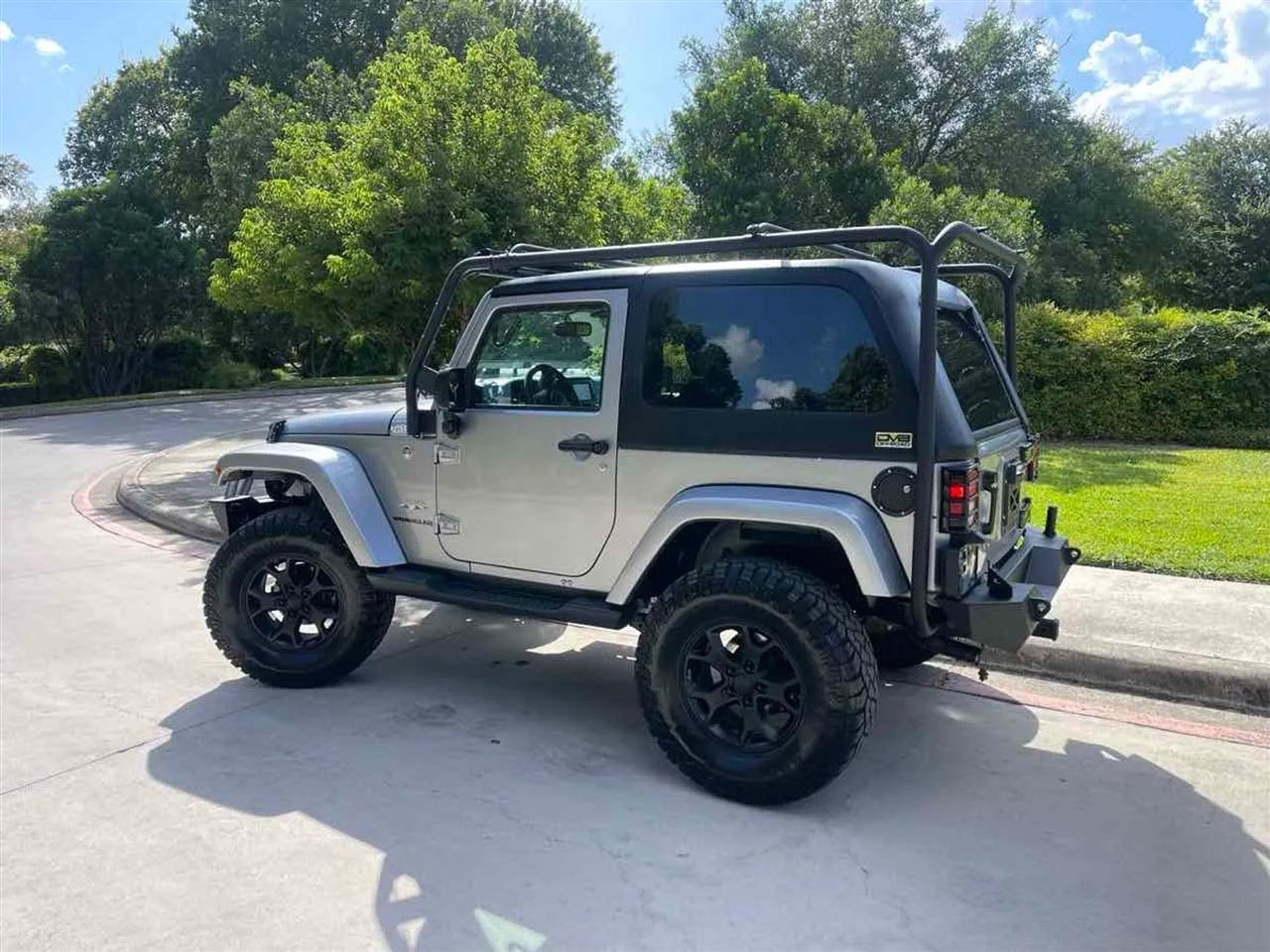 Jeep Wrangler 4WD 2dr Sahara 2016