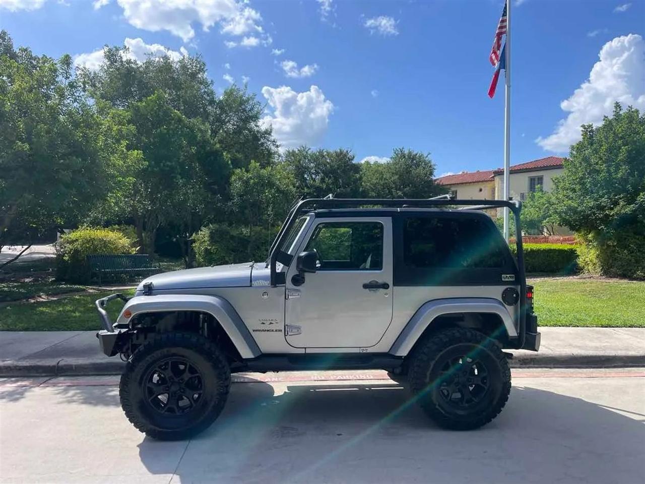 Jeep Wrangler 4WD 2dr Sahara 2016