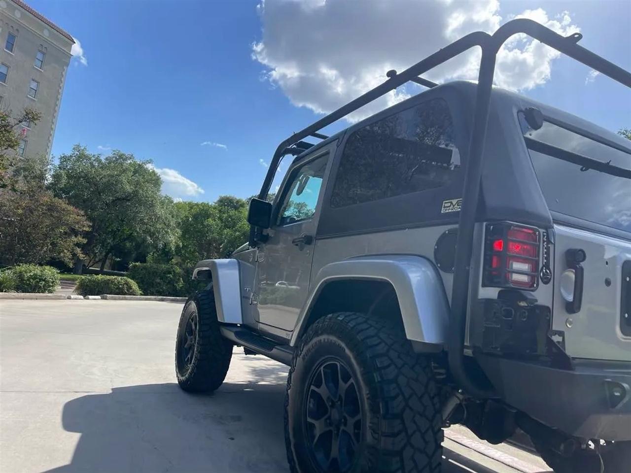 Jeep Wrangler 4WD 2dr Sahara 2016