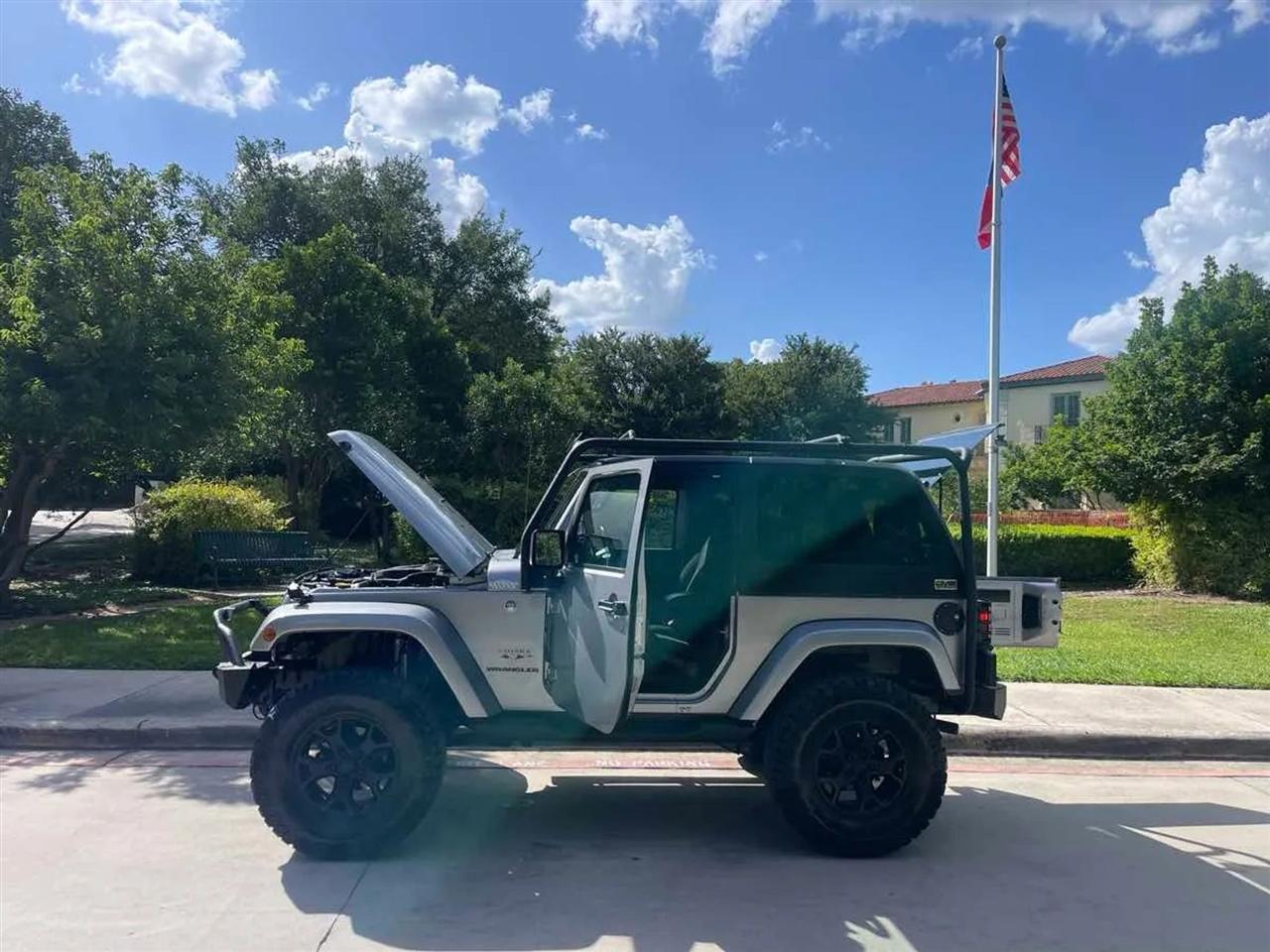 Jeep Wrangler 4WD 2dr Sahara 2016