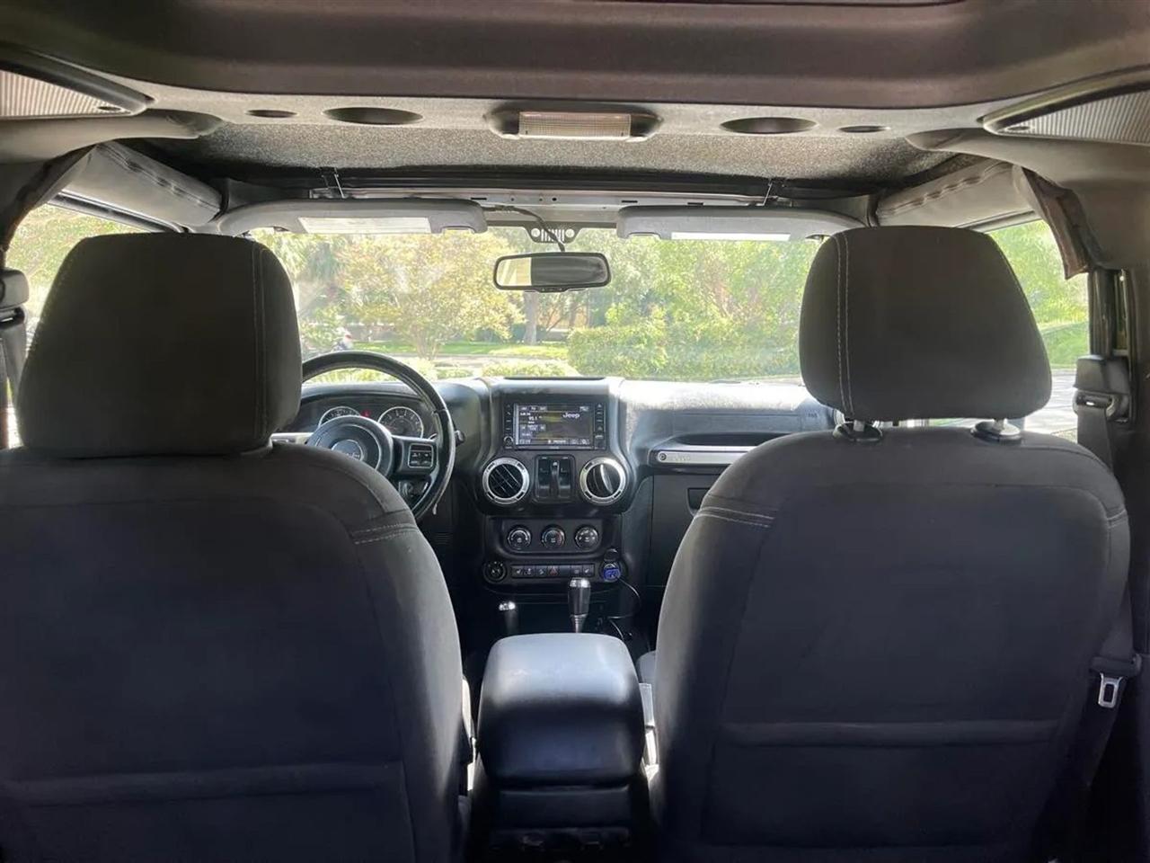 Jeep Wrangler 4WD 2dr Sahara 2016