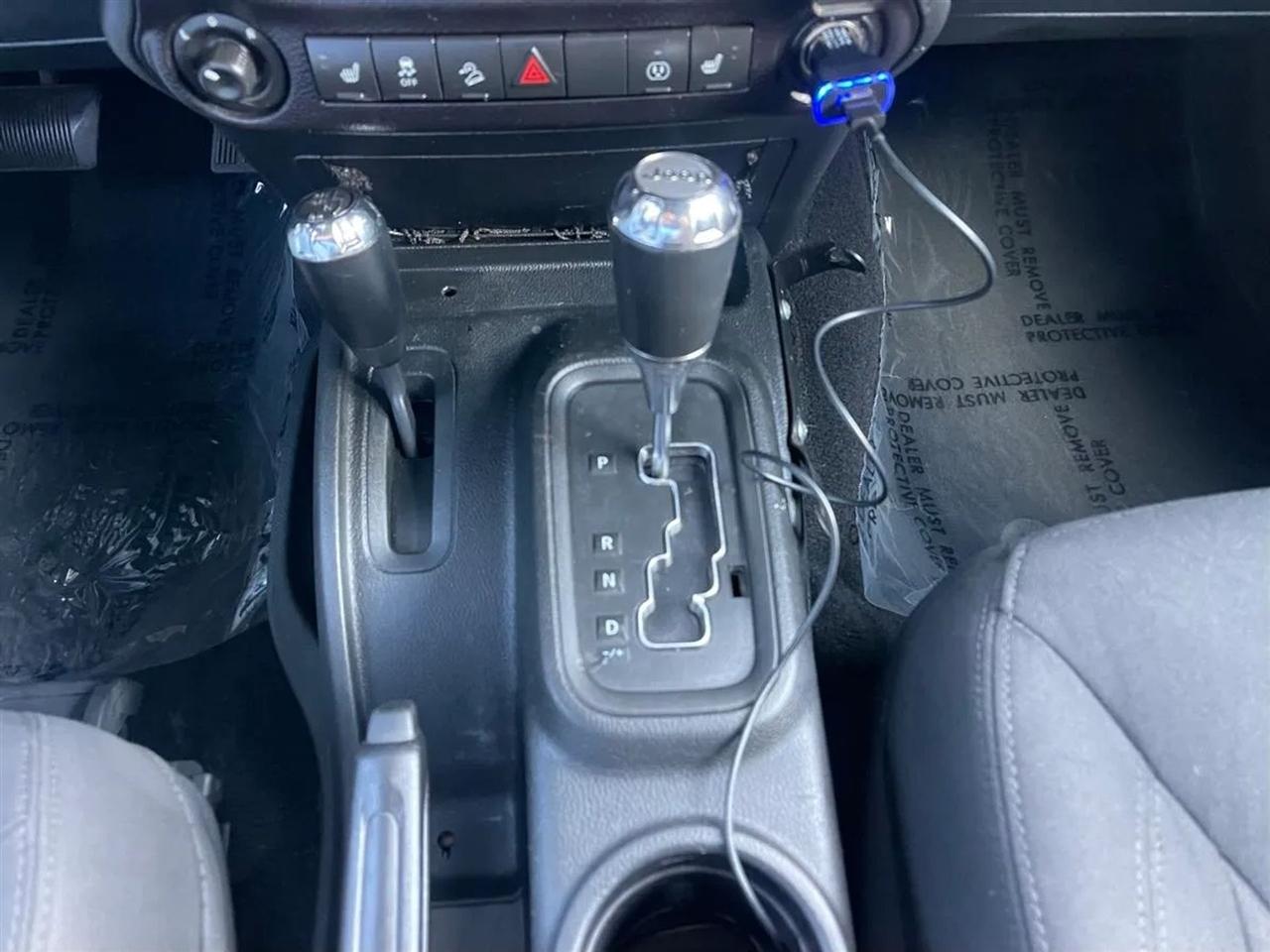 Jeep Wrangler 4WD 2dr Sahara 2016