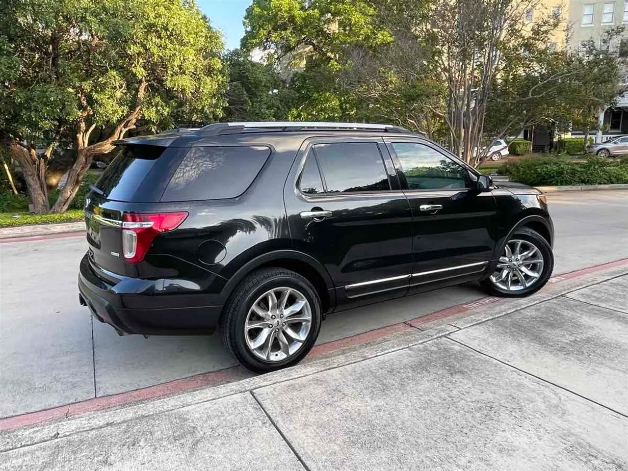 Ford Explorer 4WD 4dr Limited 2013