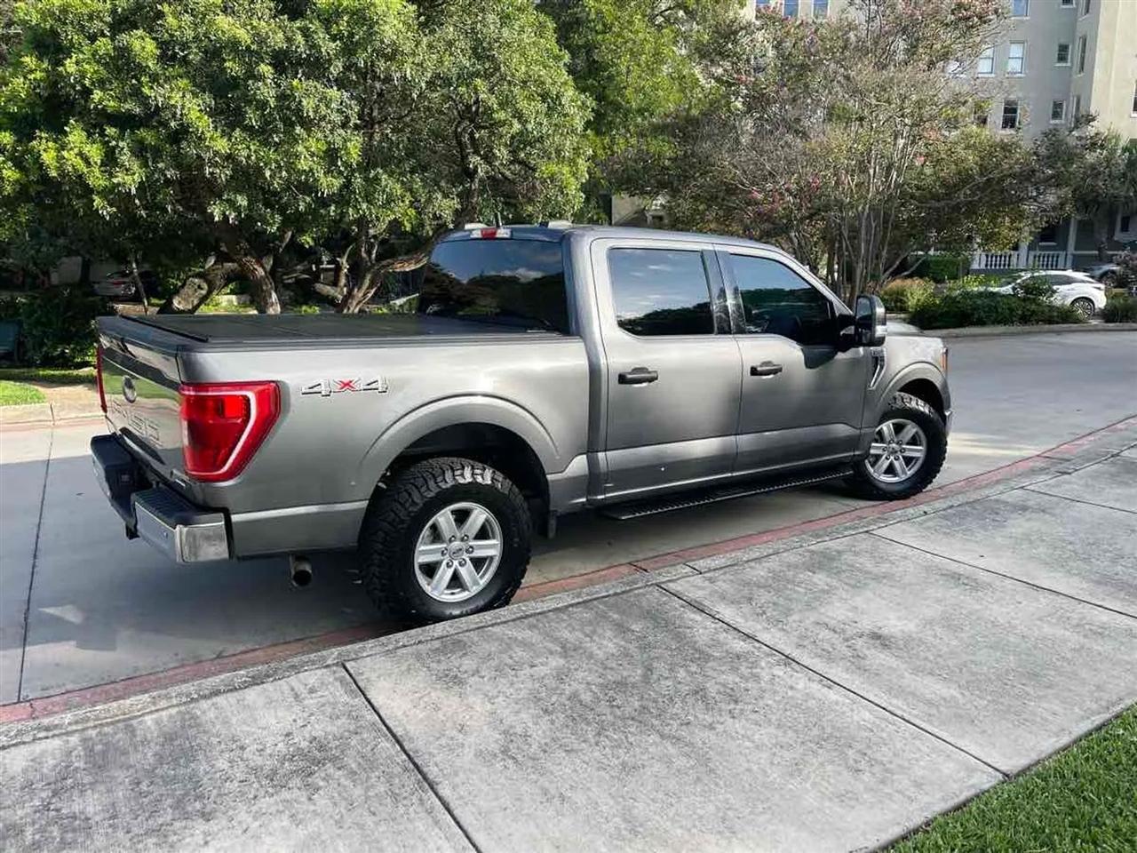 Ford F-150 Lariat 4WD SuperCrew 5.5' Box 2023