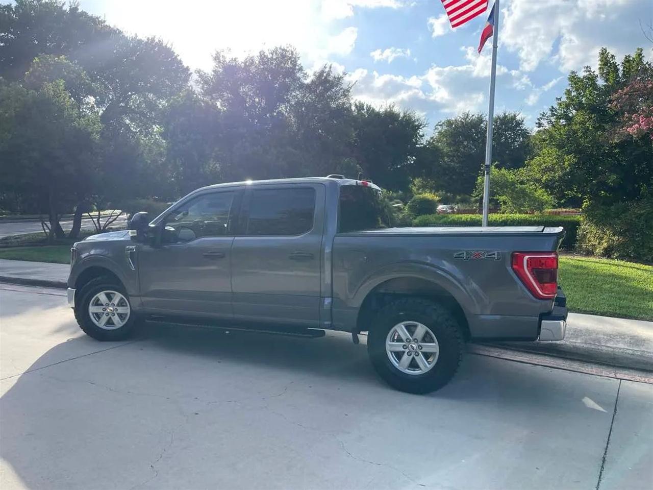 Ford F-150 Lariat 4WD SuperCrew 5.5' Box 2023