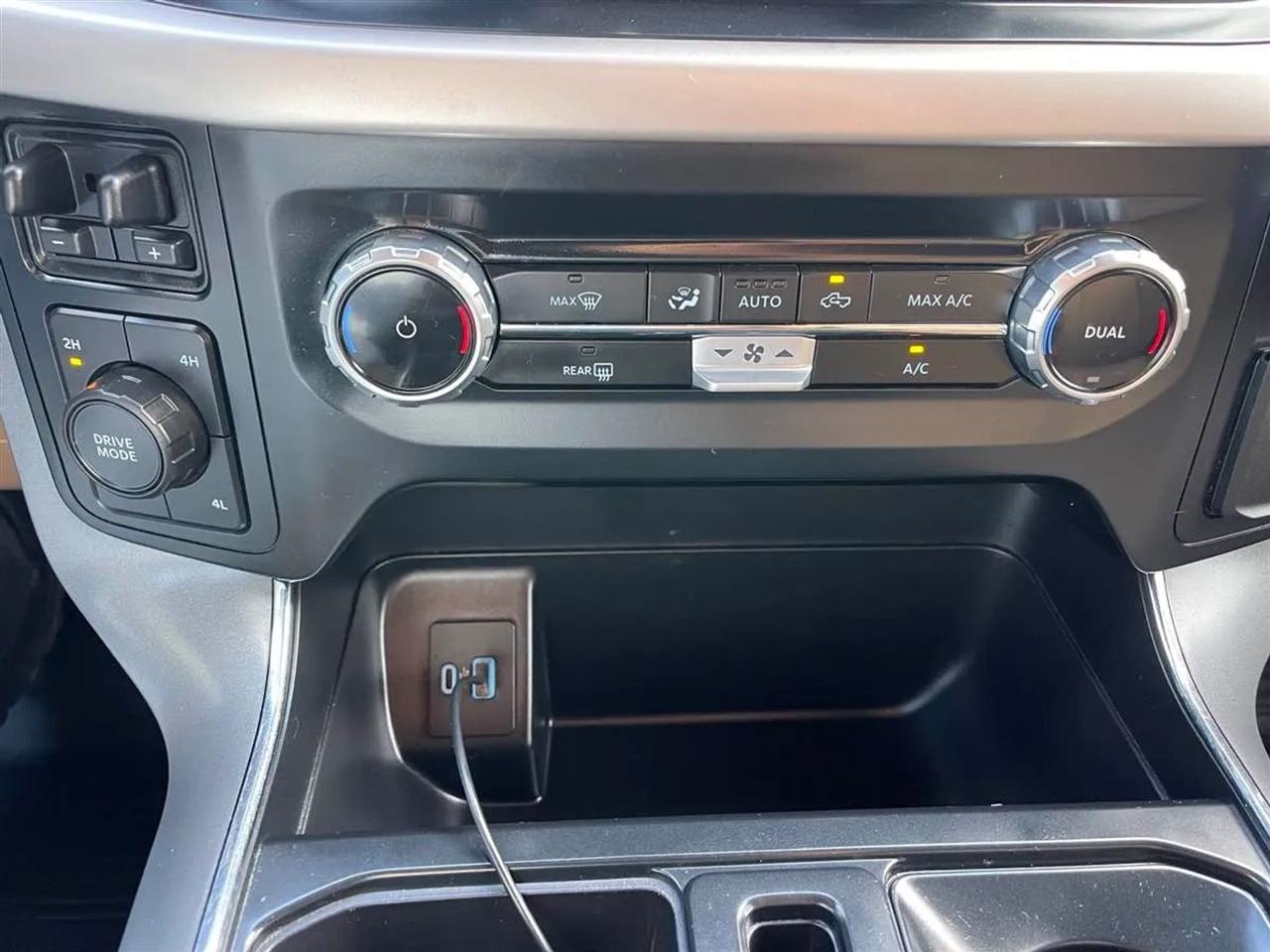 Ford F-150 Lariat 4WD SuperCrew 5.5' Box 2023