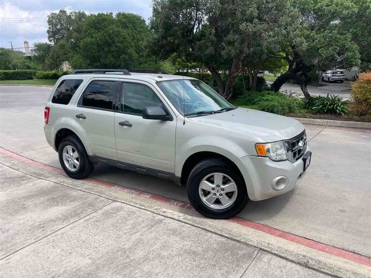 Ford Escape FWD 4dr V6 Auto XLT 2009
