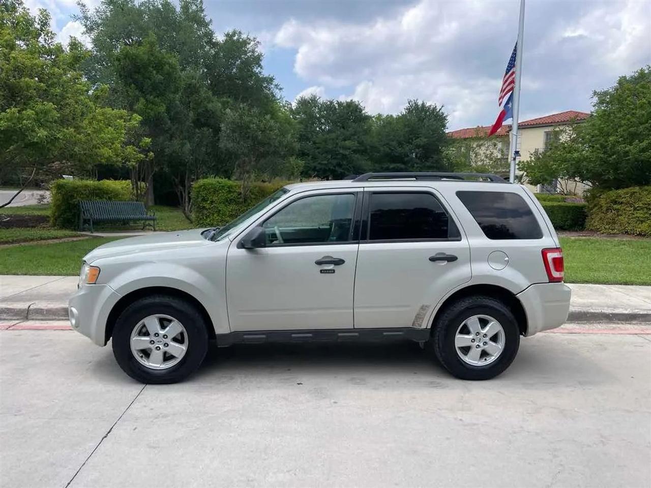 Ford Escape FWD 4dr V6 Auto XLT 2009