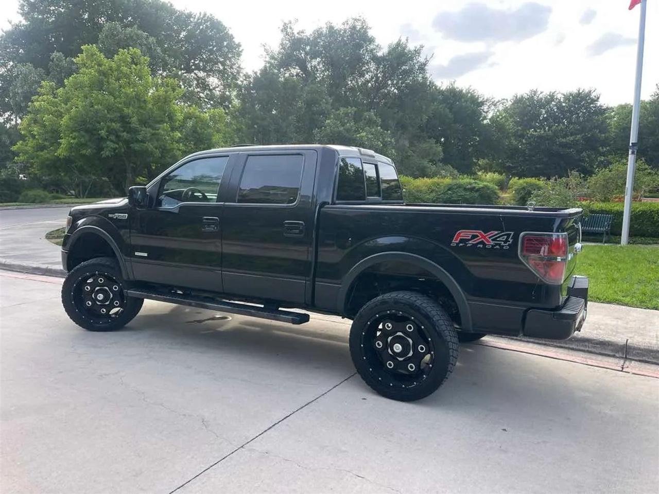 Ford F-150 4WD SuperCrew 145" King Ranch 2013