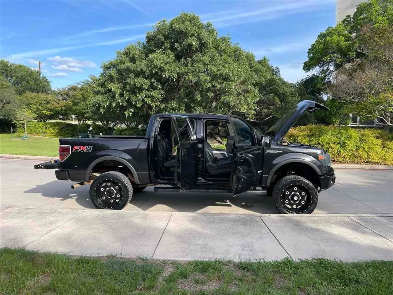Ford F-150 4WD SuperCrew 145" King Ranch 2013