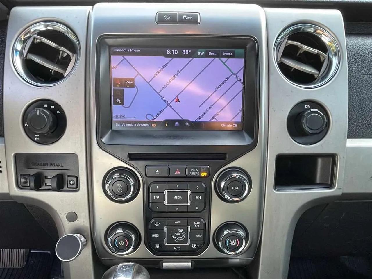 Ford F-150 4WD SuperCrew 145" King Ranch 2013
