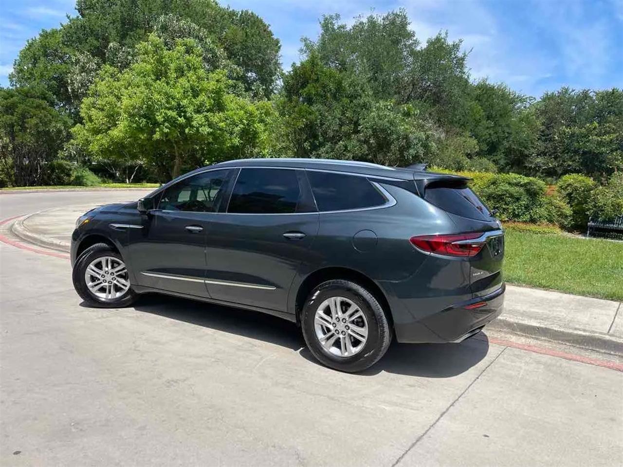 Buick Enclave FWD 4dr Essence 2018