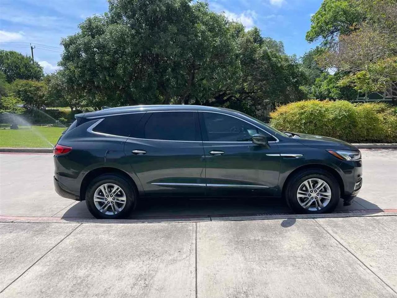 Buick Enclave FWD 4dr Essence 2018