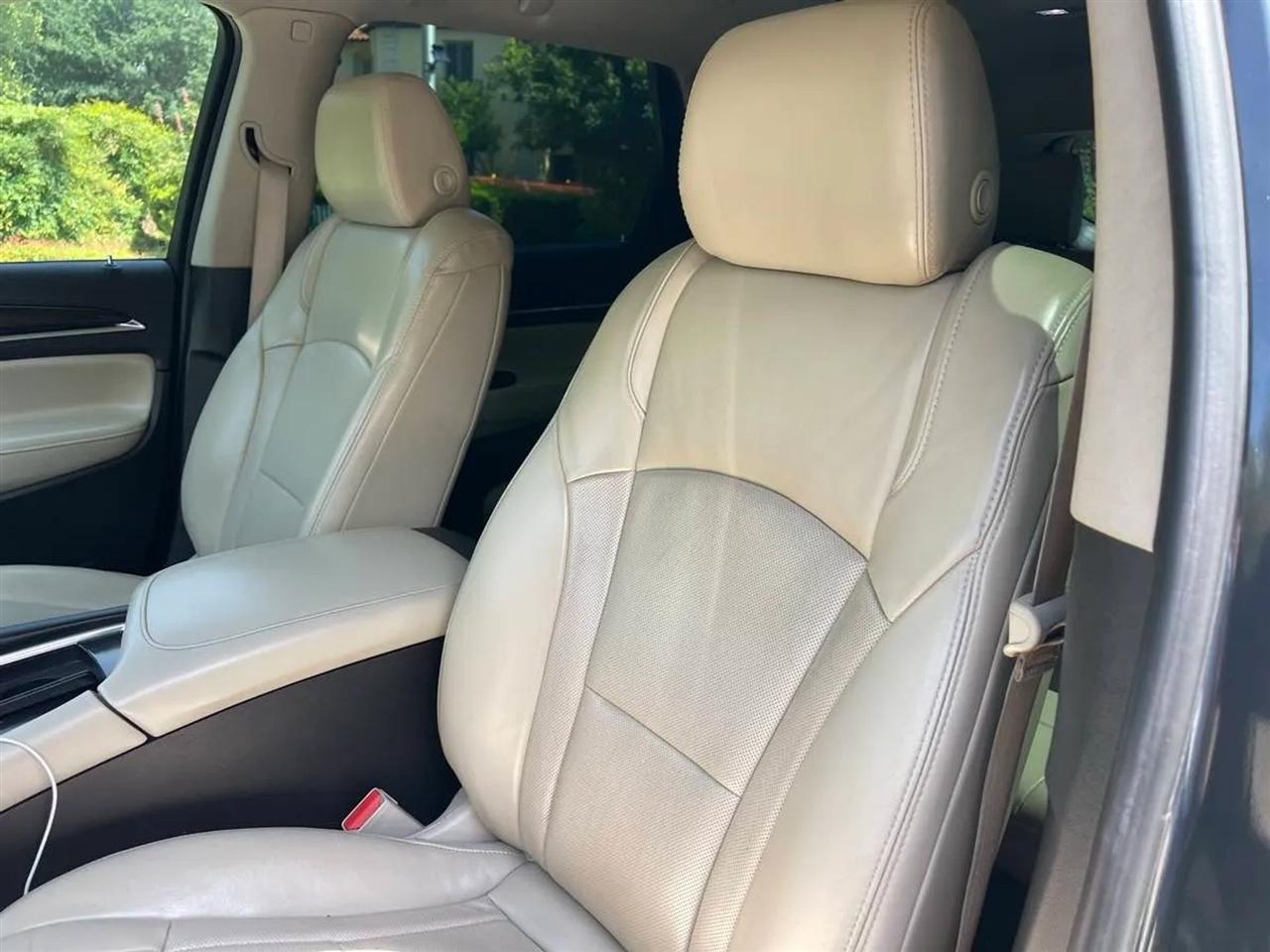 Buick Enclave FWD 4dr Essence 2018