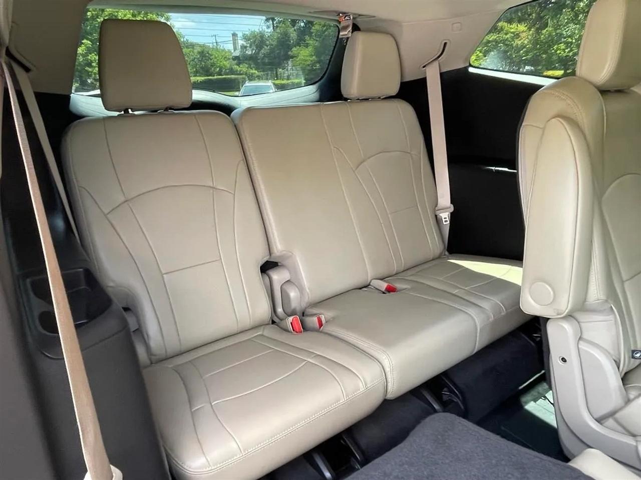 Buick Enclave FWD 4dr Essence 2018