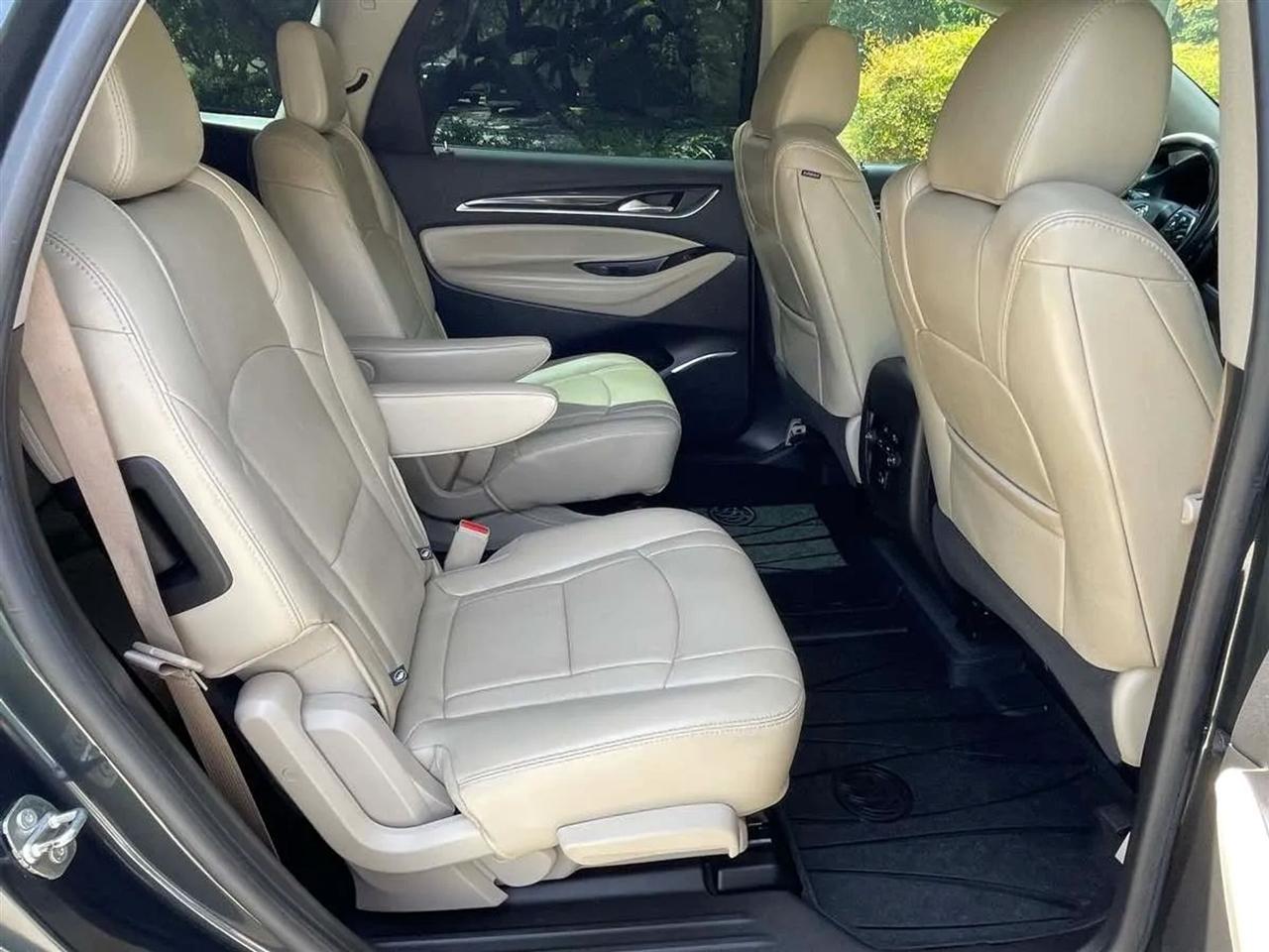 Buick Enclave FWD 4dr Essence 2018